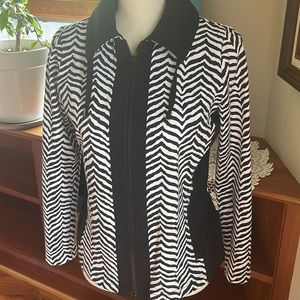 Chico’s Weekends Black&White Zebra  print Zip Up Athletic/Track Jacket Size4/6